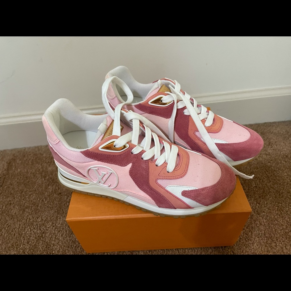Louis Vuitton Runaway Sneaker in Pink